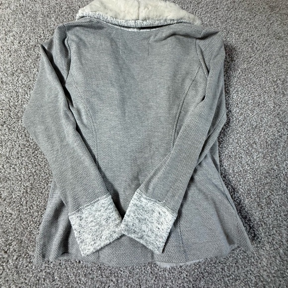 Anthropologie Moth Faux Fur Trim Open Front Cardigan – Gray – Size XS - Picture 4 of 4